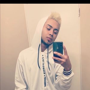 Meet your Posher, Nestor